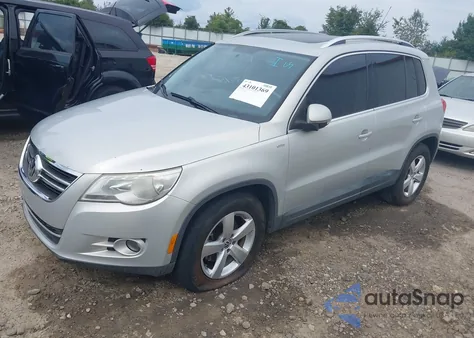 2010 Volkswagen Tiguan Wolfsburg Edition from USA, damaged, VIN WVGAV7AX3AW523825